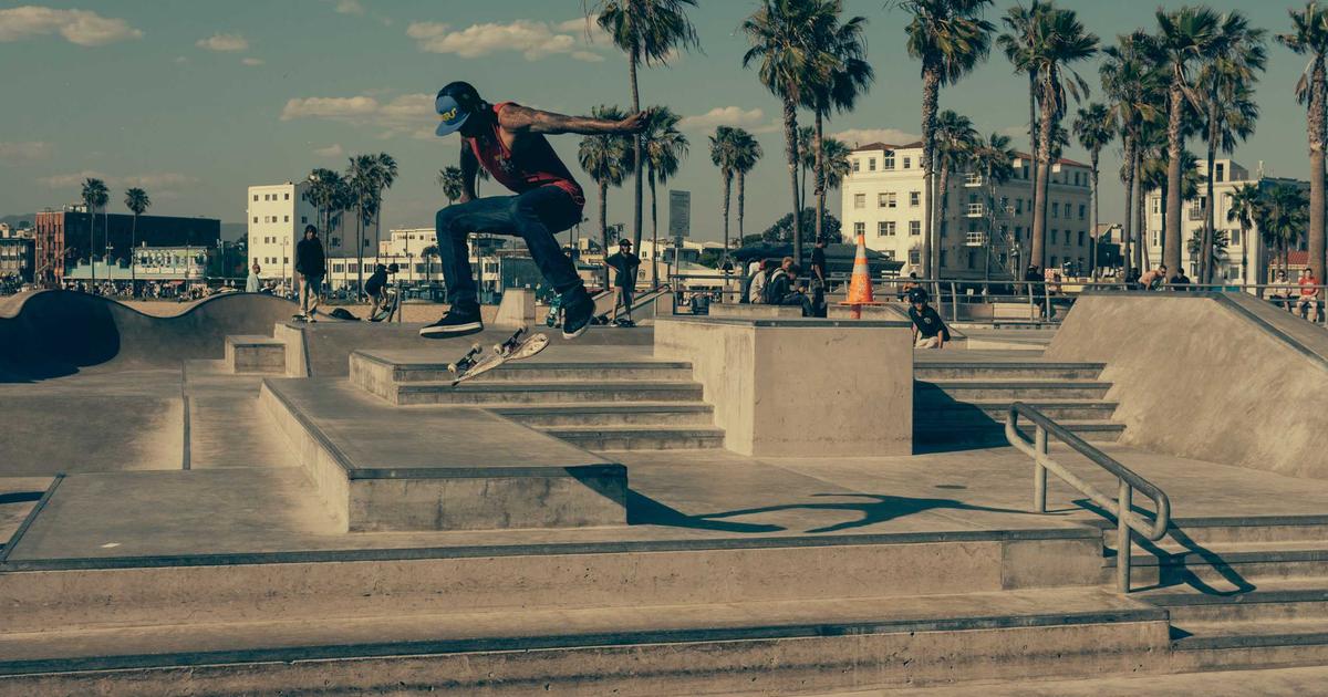 สมัครงานพนักงานต้อนรับ นาเกลือ พัทยา: โอกาสเริ่มต้นอาชีพบริการในย่านสุดพรีเมียม