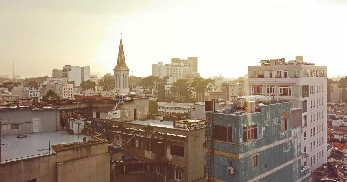 งานพนักงานต้อนรับ (Receptionist) พัทยากลาง: โอกาสทองในเมืองท่องเที่ยวที่ไม่เคยหลับใหล