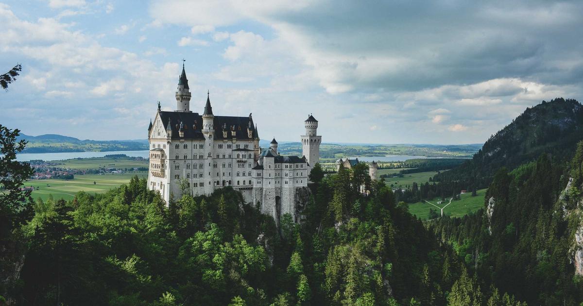 งานพนักงานขายอสังหาริมทรัพย์ (Real Estate Sales) ย่านเขาน้อย พัทยา โอกาสสร้างรายได้หลักแสนที่คุณไม่ควรพลาด