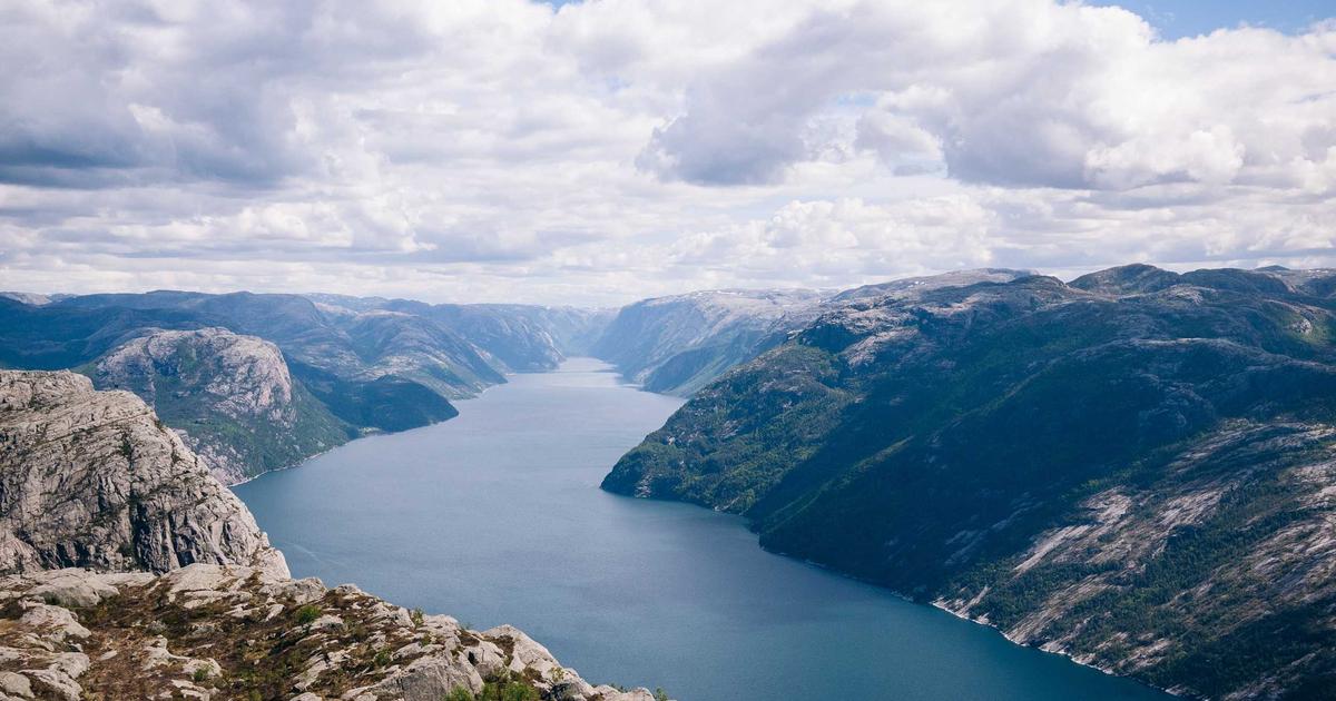 งานพัทยาใต้! รับสมัครพนักงานต้อนรับ (Guest Service Agent) รายได้ดี เซอร์วิสชาร์จสูง